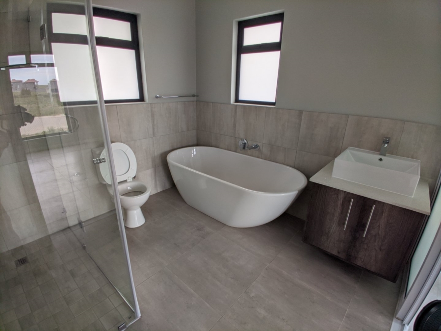 3 Bedroom Property for Sale in Kidds Beach Eastern Cape